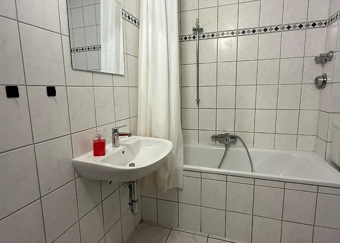 Bege Flatworks 盖尔森基兴